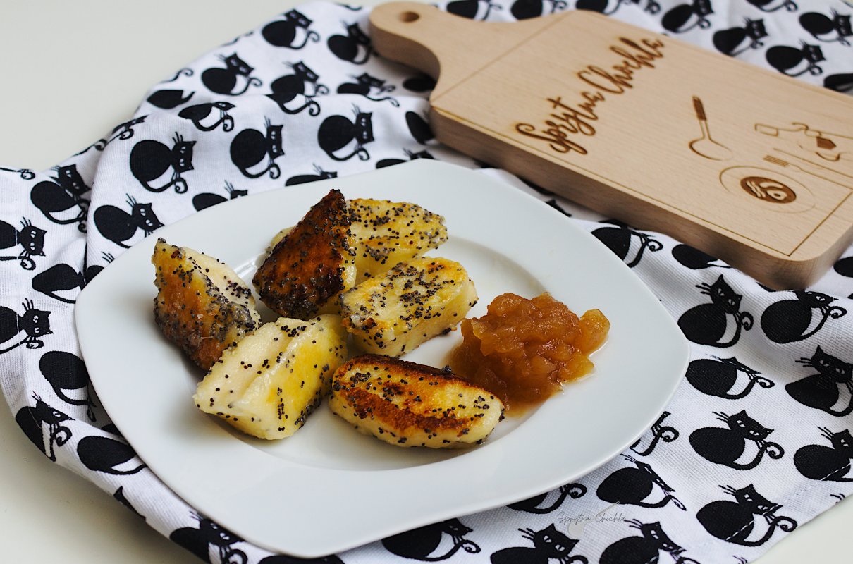 Leniwe z makiem i jabłkami / kluski pierogi leniwe