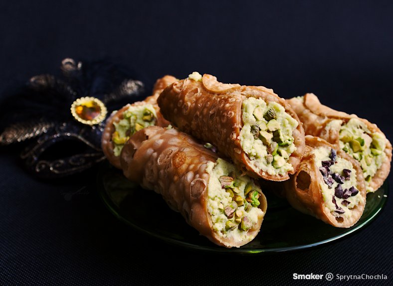  Cannoli z kremem pistacjowym 