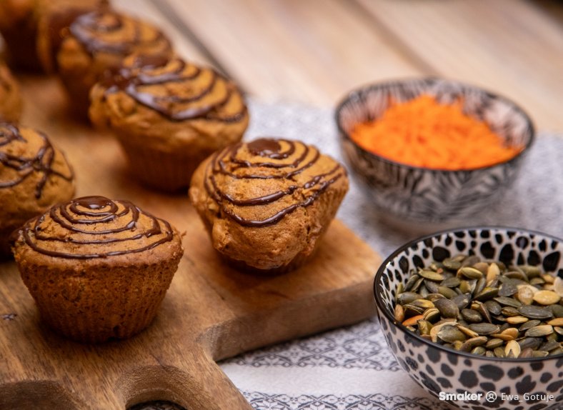  Muffinki z marchewką i pestkami dyni według Ewy Wachowicz 