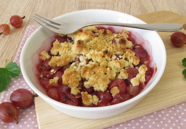 Zrób szpajzę, biszkopt z syfonu, lub crumble. Agrest - pyszny i zdrowy owoc nie tylko do słoików
