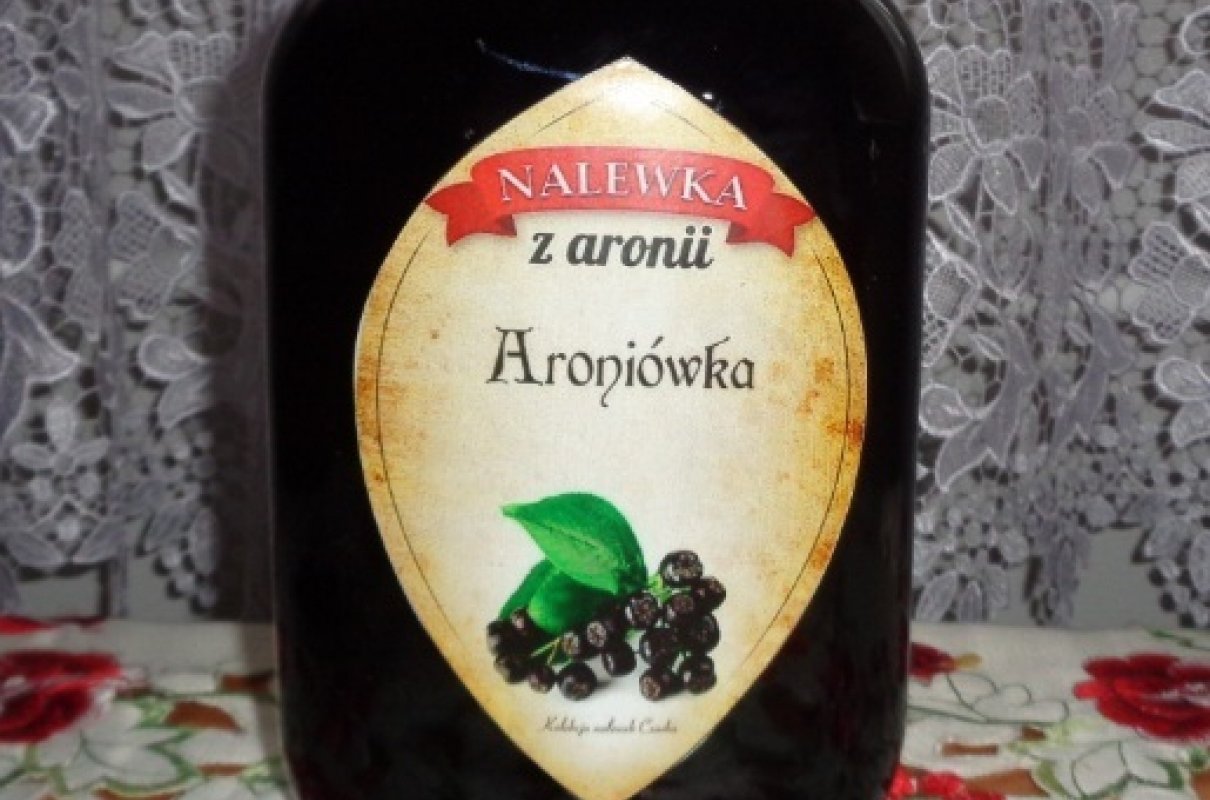 Nalewka z aronii.