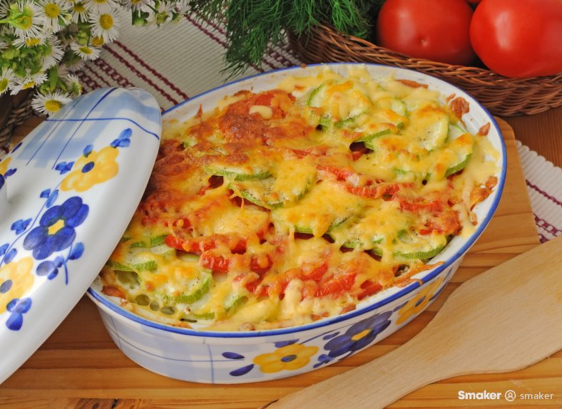 Zapiekanka z cukinią i makaronem