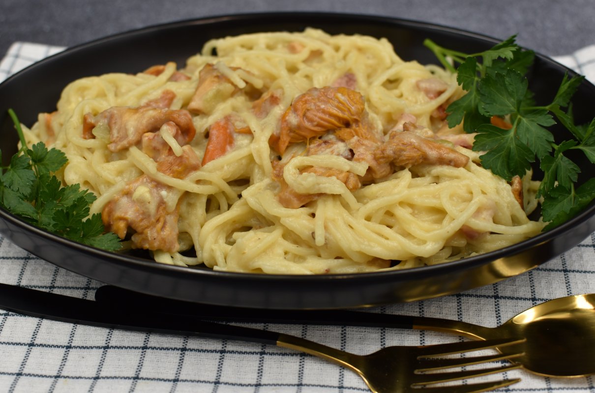 Carbonara z kurkami