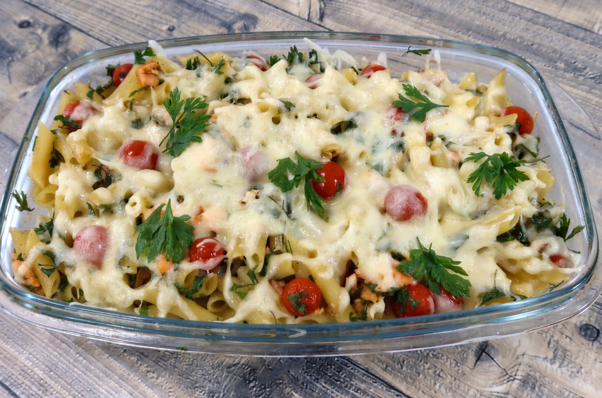 zapiekanka-z-ososiem-i-makaronem