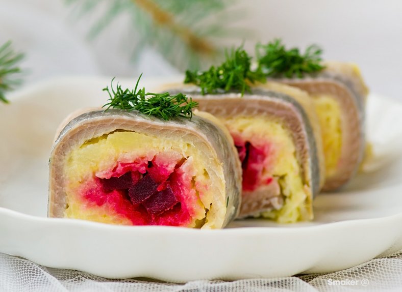  Roladki ze śledziem 