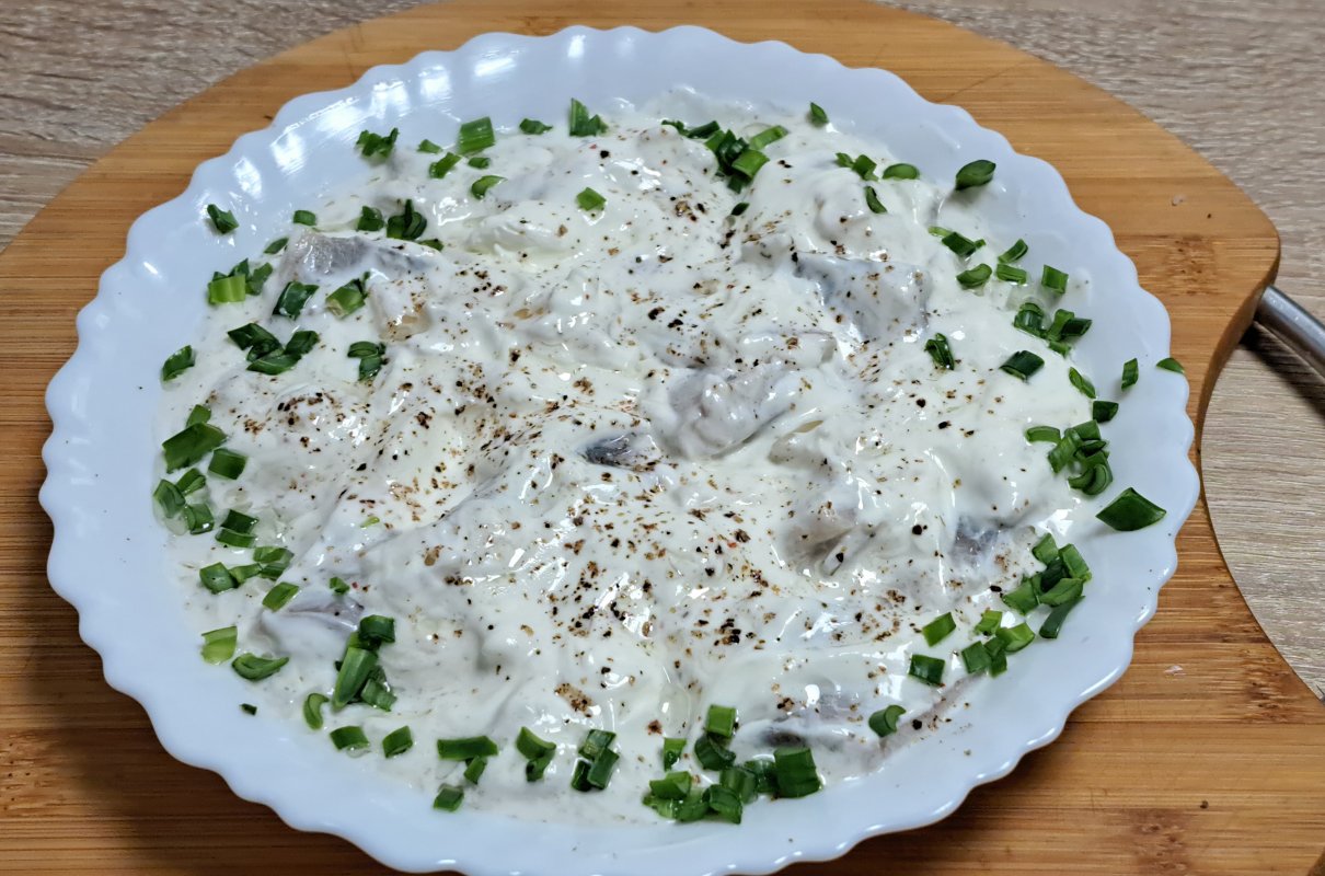 Śledzie w śmietanie