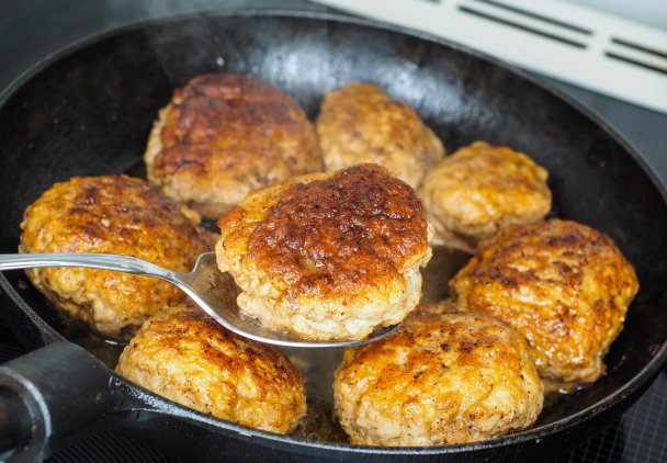 Rumsztyk, sznycel, pulpet, czyli kotlet mielony na różne sposoby