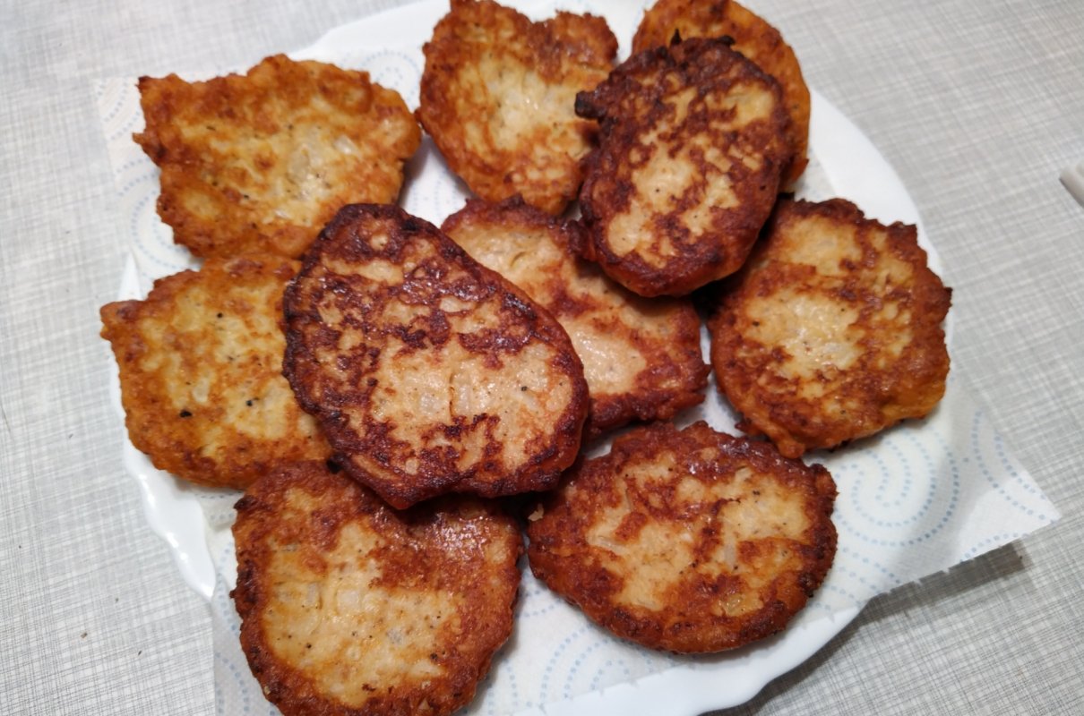 Placki z twarogu wędzonego