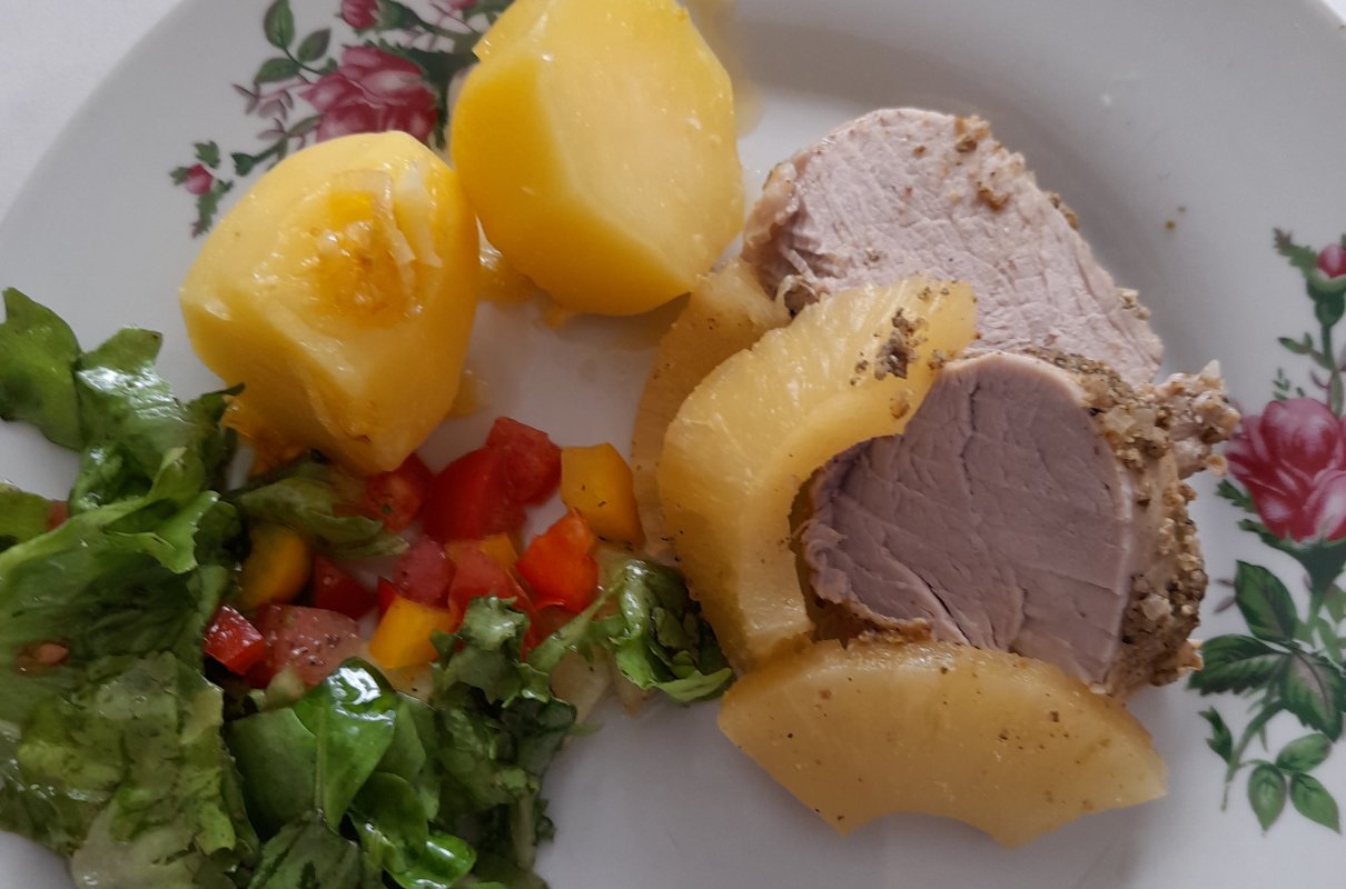 Polędwiczki wieprzowe z ananasem