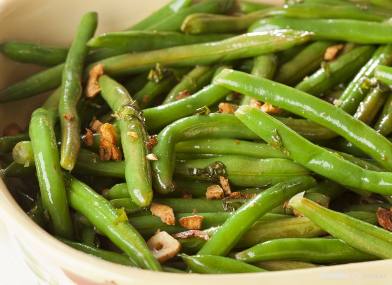  Fasolka z chrupiącym czosnkiem 