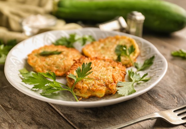 Kotlety z cukinii na 5 sposobów. Dania, które możesz robić przez cały rok