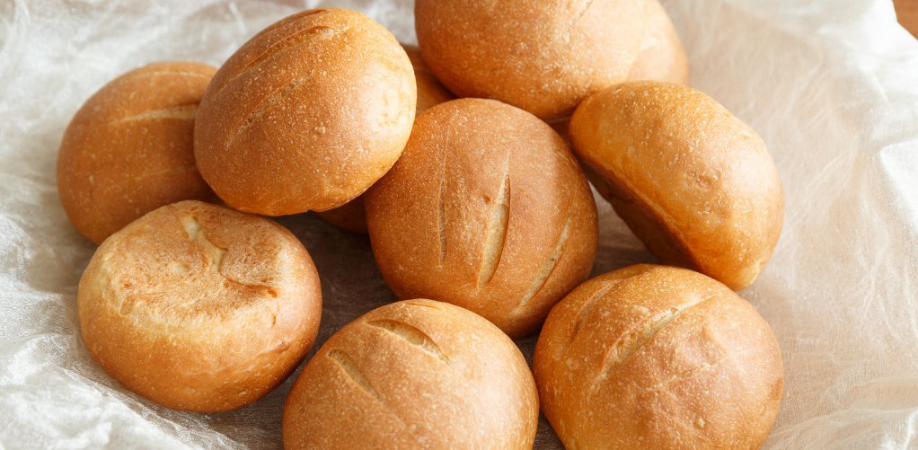 Tradycyjne bułki pszenne