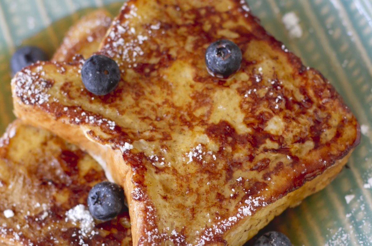 Ciepłe śniadania na jesienne chłody. Owsianka już nie jest królową