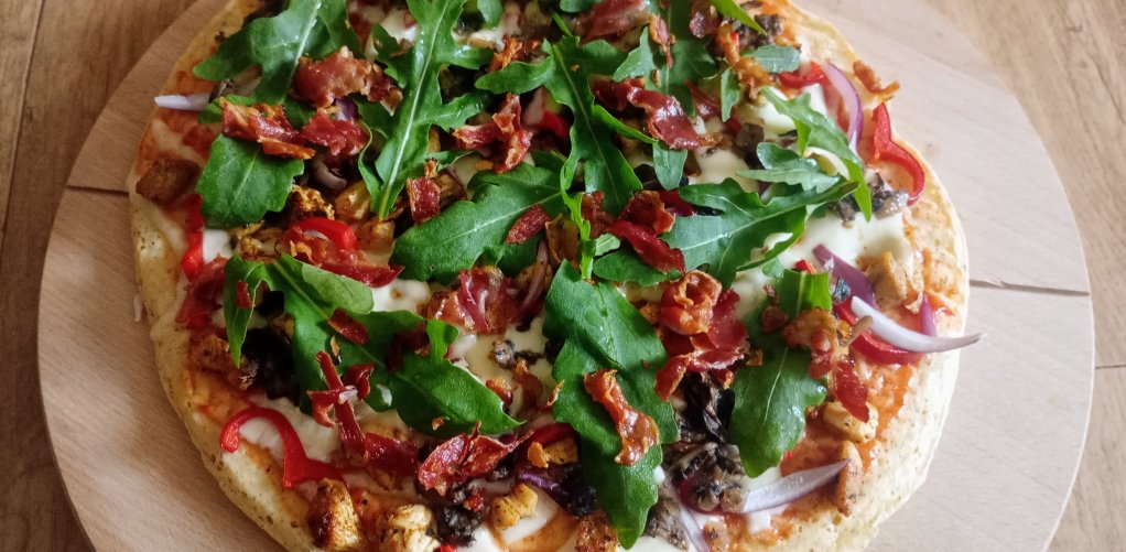 Pizza z serków wiejskich