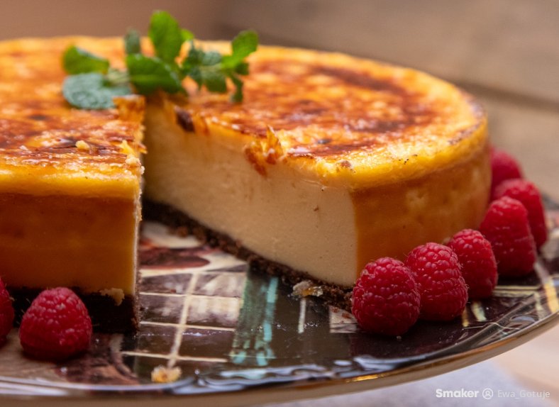 Sernik z waniliowym crèmem brûlée Ewy Wachowicz