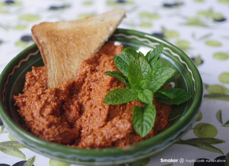  Muhammara, syryjski dip z papryki 