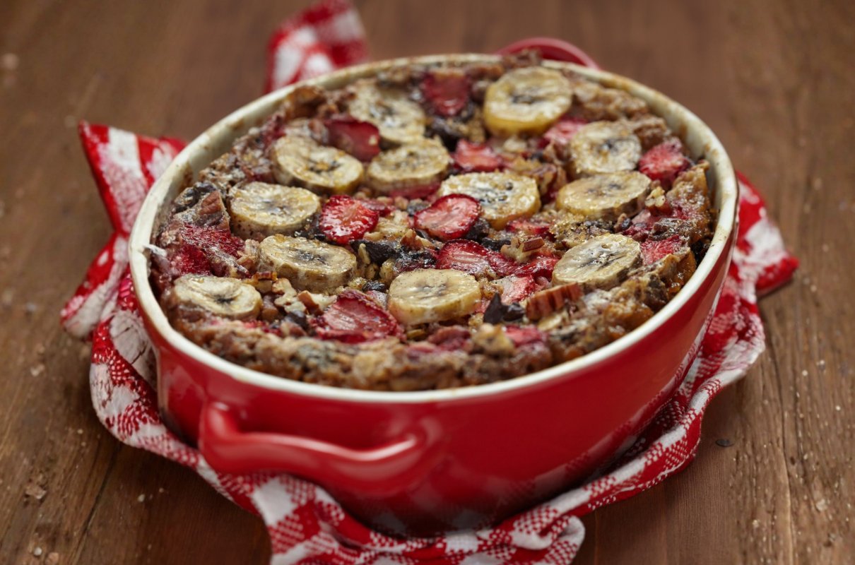 Śniadanie, które możesz przygotować wieczorem. 4 przepisy na sycący początek dnia