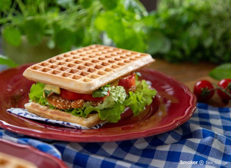  Gofroburgery z kurczakiem według Ewy Wachowicz 