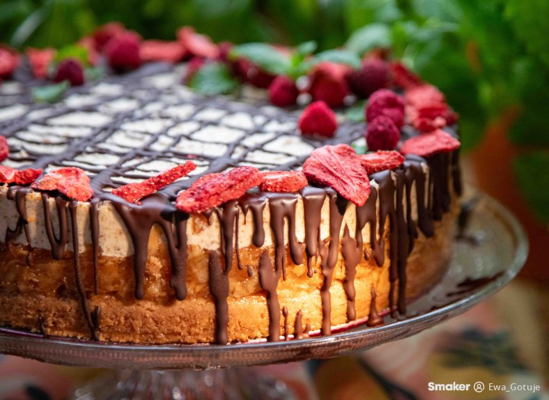  Tort orzechowo-jabłkowy według Ewy Wachowicz 