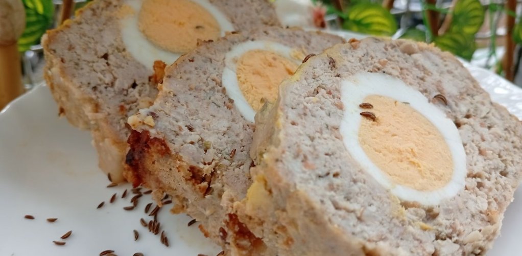 Pieczeń wieprzowa nadziewana jajkiem