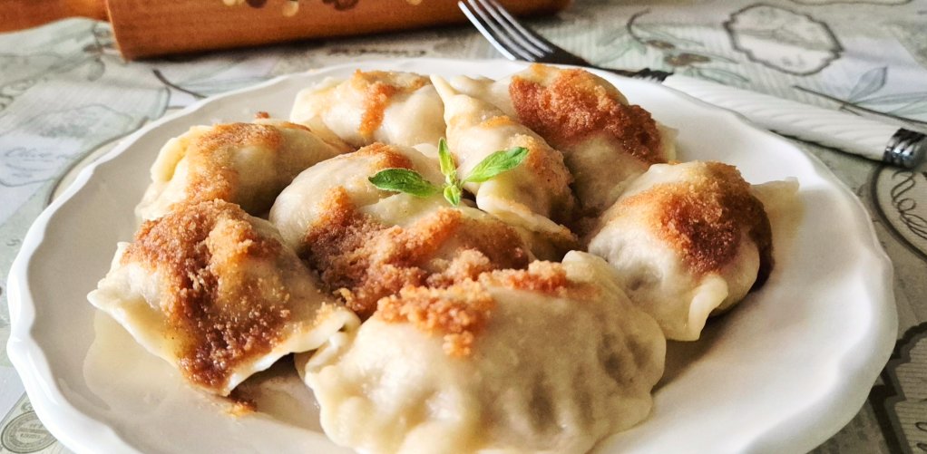 Pierogi z mięsem z rosołu