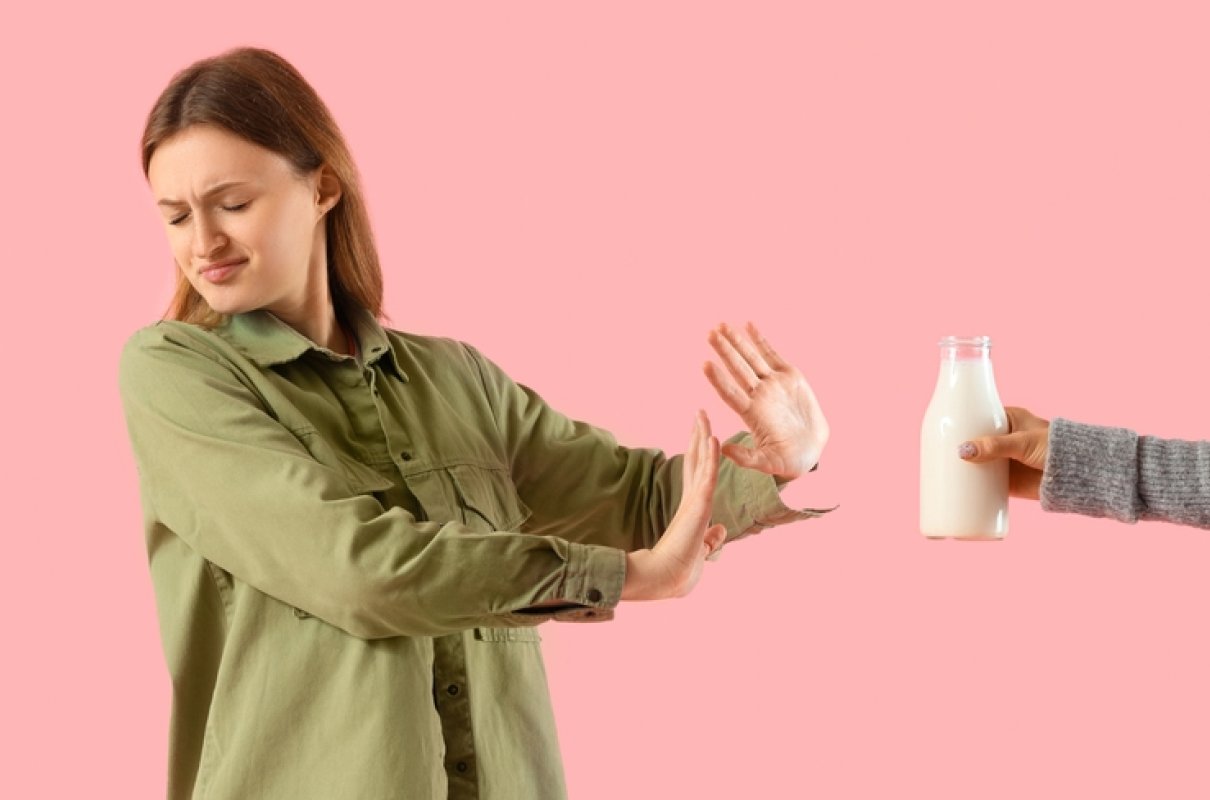 Dieta przy nietolerancji laktozy: co możesz jeść, a czego unikać?