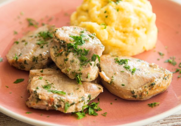 Polędwiczki wieprzowe w sosie śmietanowym