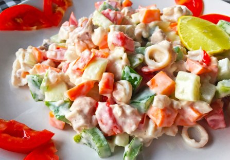 Sałatka z porem i papryką