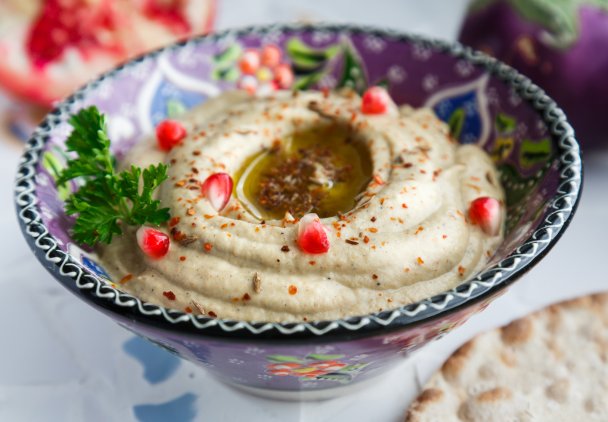Gładki hummus