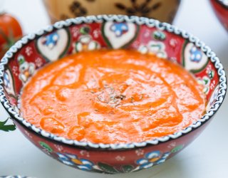 Dip paprykowo-pomidorowy