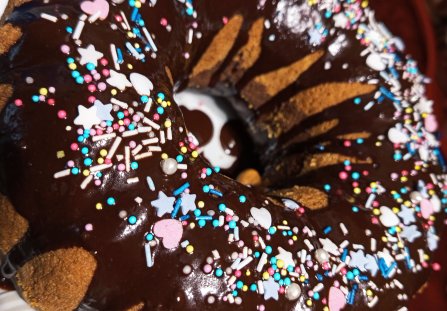 Babka piaskowa na majonezie z kakao i polewą kakaową