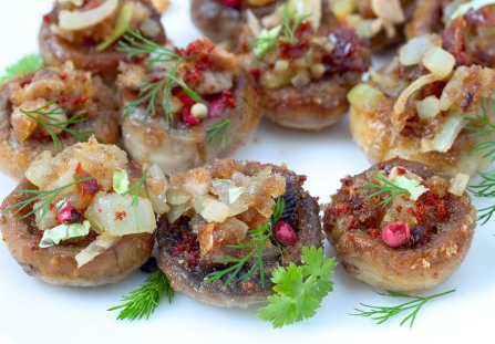 Pieczarki z cebulowym farszem