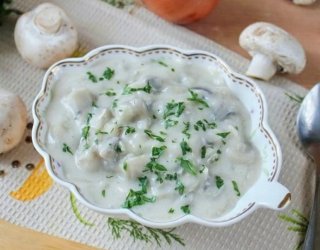 Sos pieczarkowy