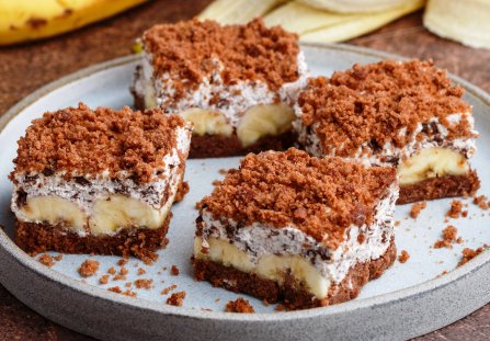 Kopiec kreta z bananami