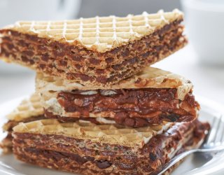 Wafle z masą nugatową