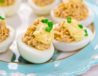 Jajka faszerowane z tuńczykiem