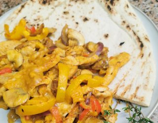 Kurczak w sosie satay