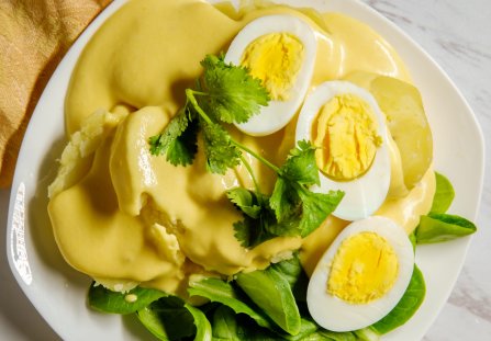 Jajka w sosie musztardowym