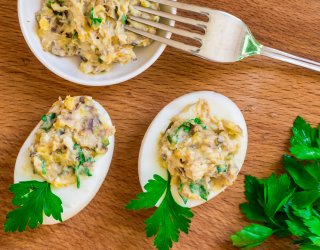 Jajka faszerowane z pietruszką