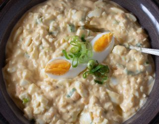 Klasyczna sałatka chrzanowa z jajkiem