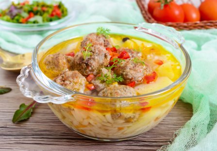 Zupa papieska z pulpecikami