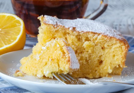 Puszyste ciasto cytrynowe