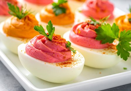 Jajka faszerowane buraczkami