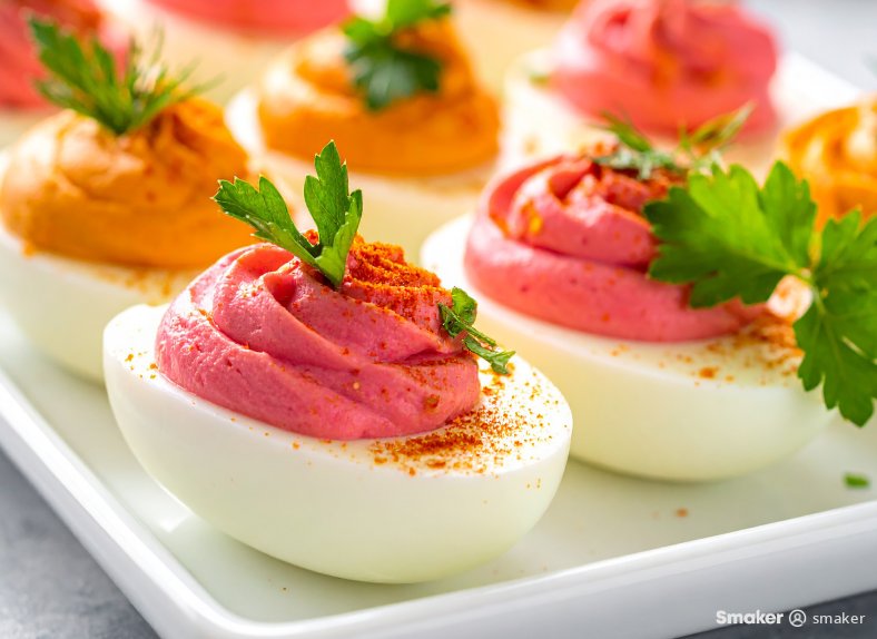  Jajka faszerowane buraczkami 