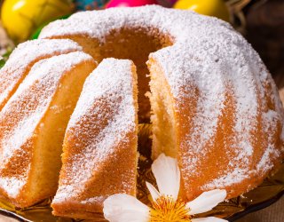 Włoska babka jogurtowa