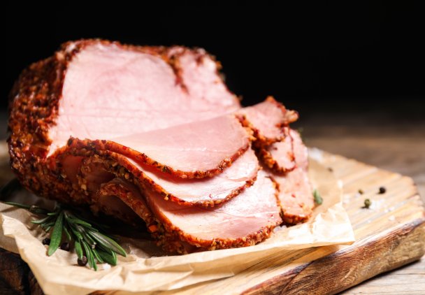 Domowa szynka wielkanocna