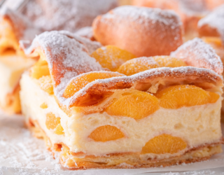 Karpatka z brzoskwiniami