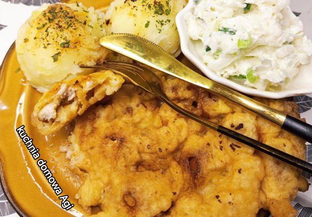 Pierś drobiowa w cieście naleśnikowym smażona