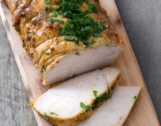 Soczysty schab pieczony w ziołach