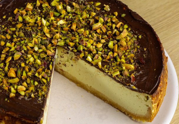Sernik pistacjowy z mascarpone